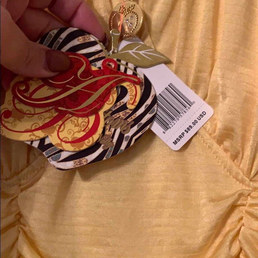 Yellow dress - Picture 4 of 5